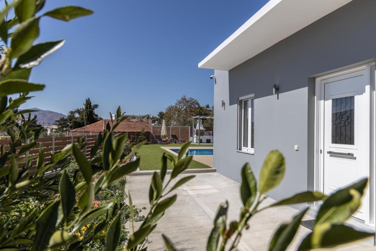 Villa Neonis Spílion Eksteriør bilde